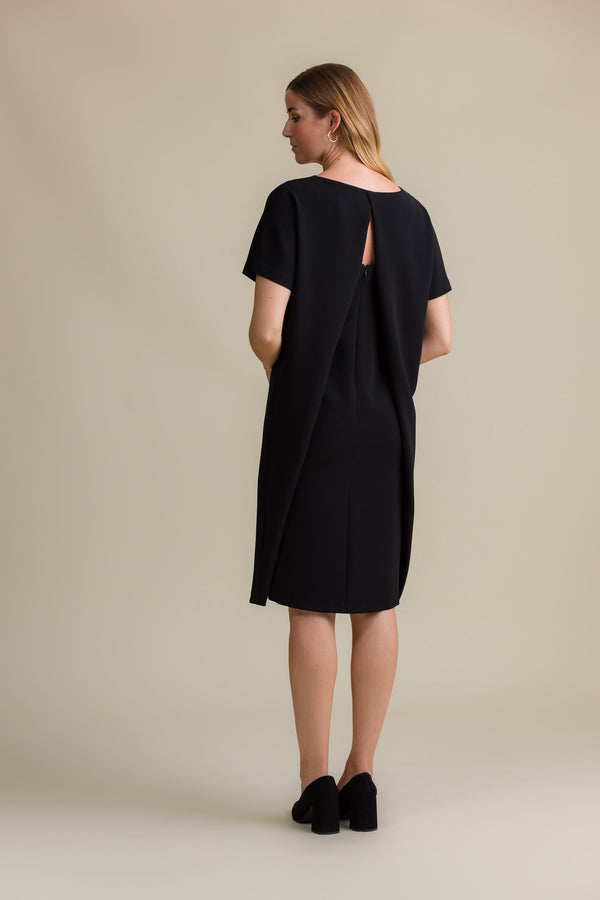 cherish loose fit t-dress black behind