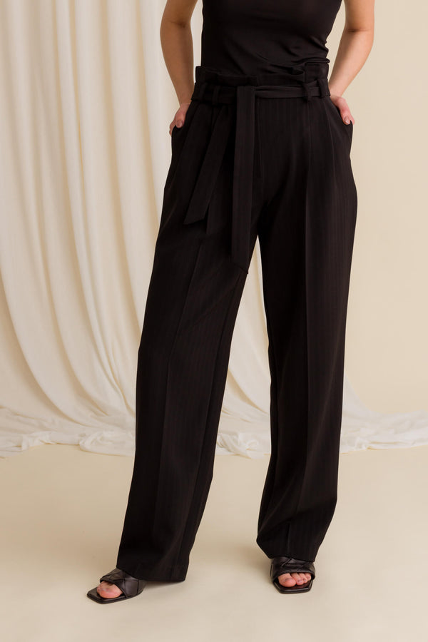 gunilla pants black black close