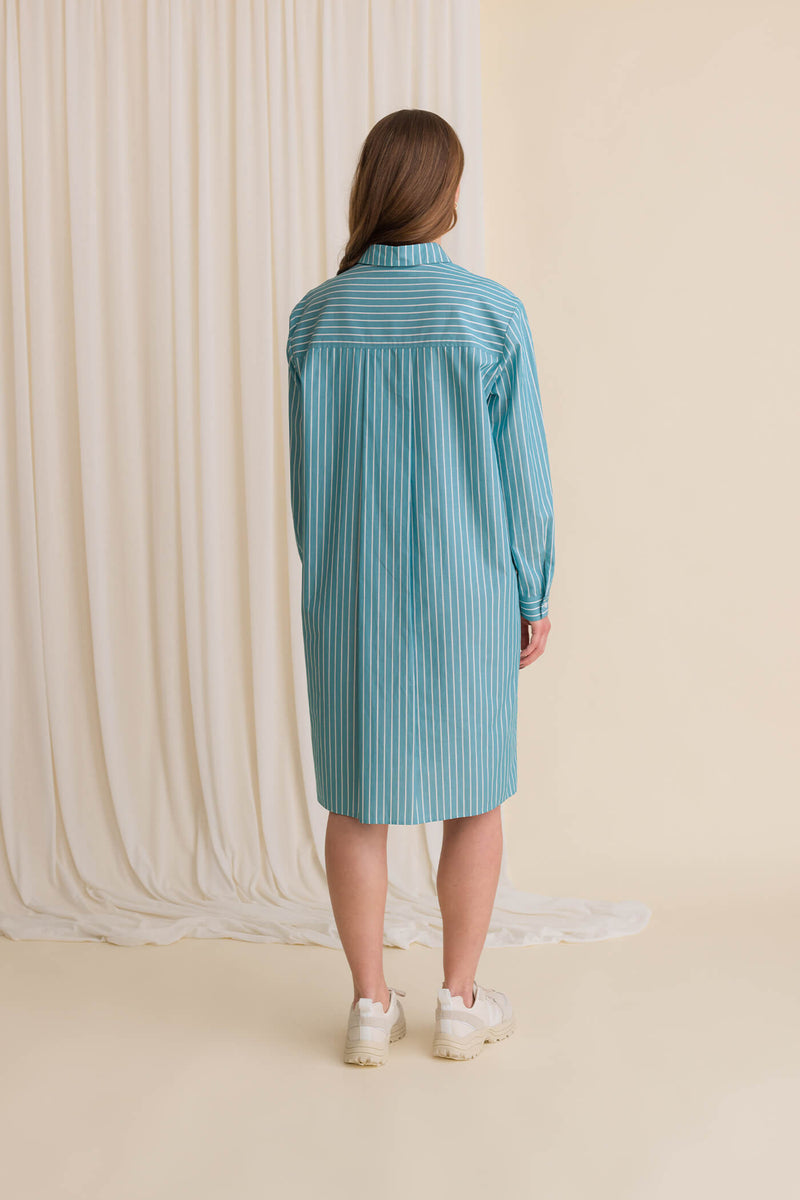 jenni shirt dress teal green white behind