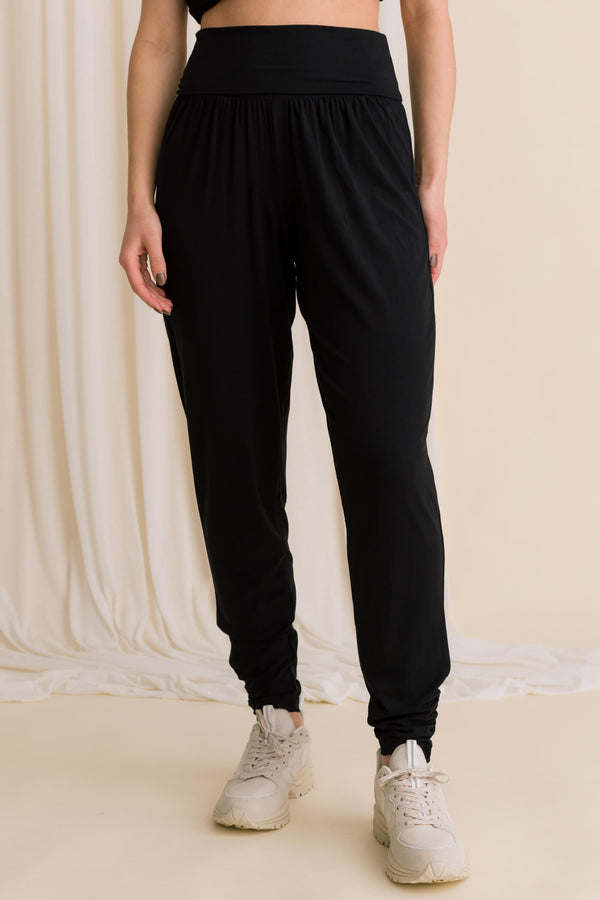 roxie lounge pants blackest