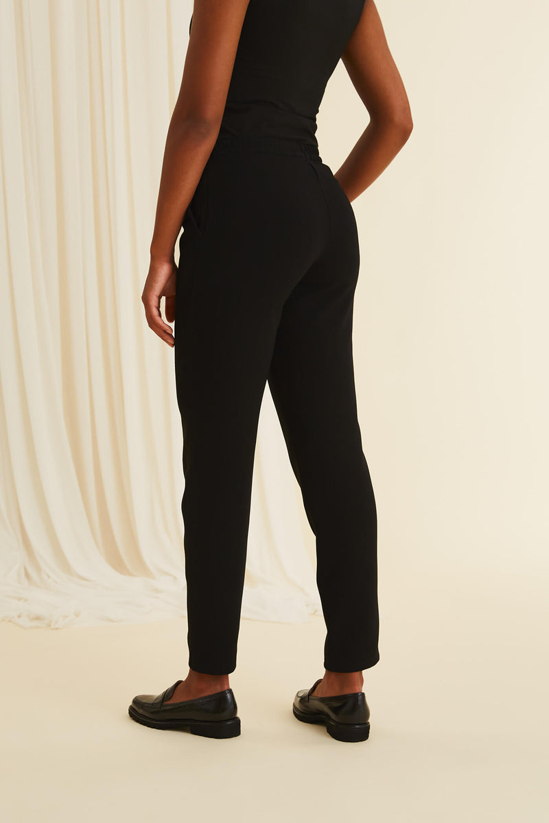 ALYCIA Tapered Pants blackest behind