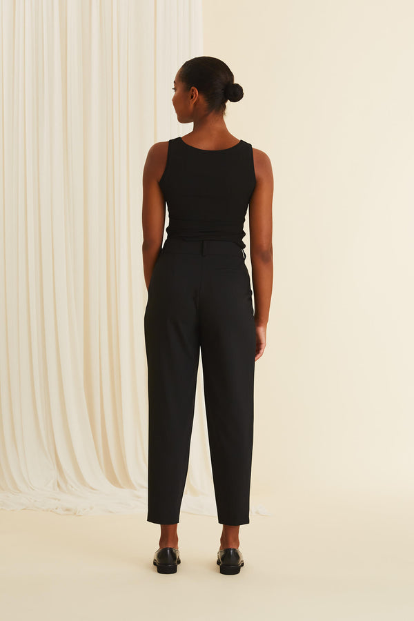 CARLY Pleat Trousers blackest behind