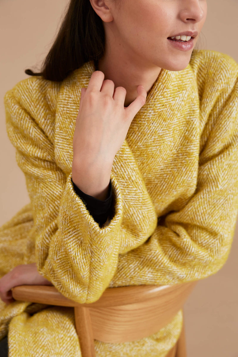 CAROLINE Wrap Coat yellow closer