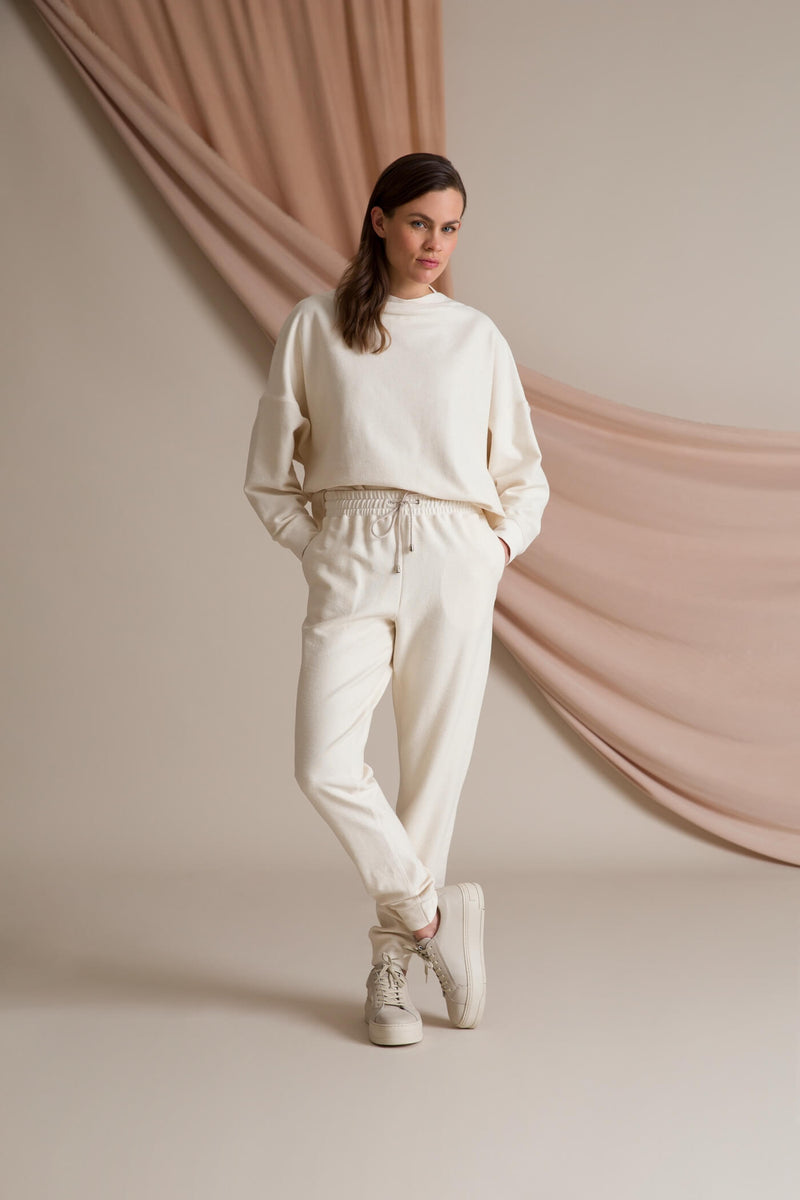 DANA Organic Cotton Sweater soft white outfit