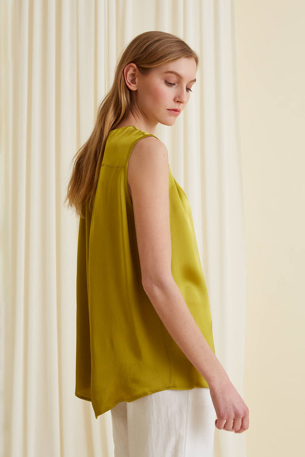 GENEVIE Sleeveless Top pistachio behind