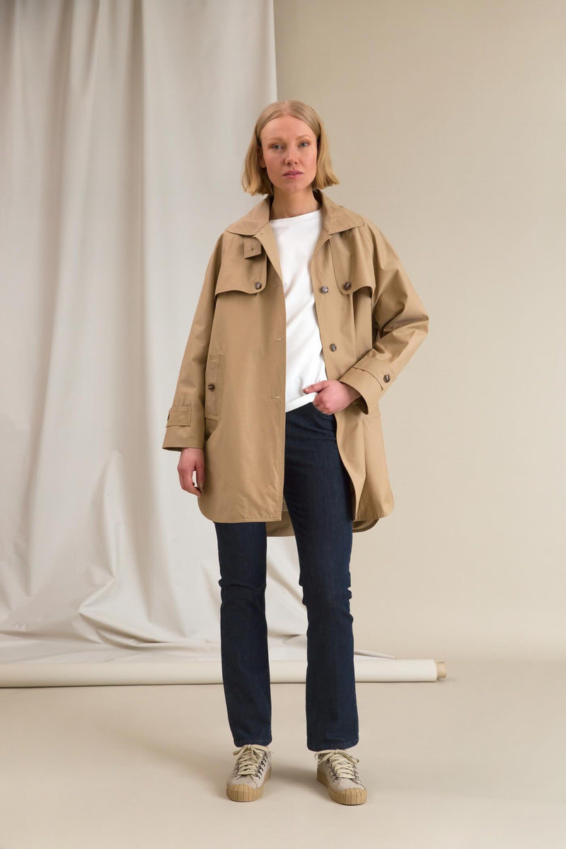 IRIS Oversize Coat chalk unbuttoned