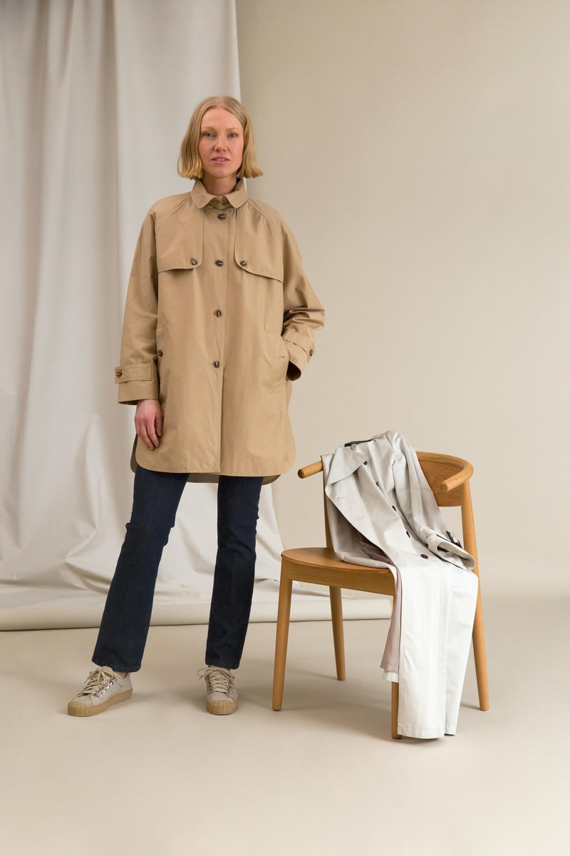 IRIS Oversize Coat chalk with icon coat