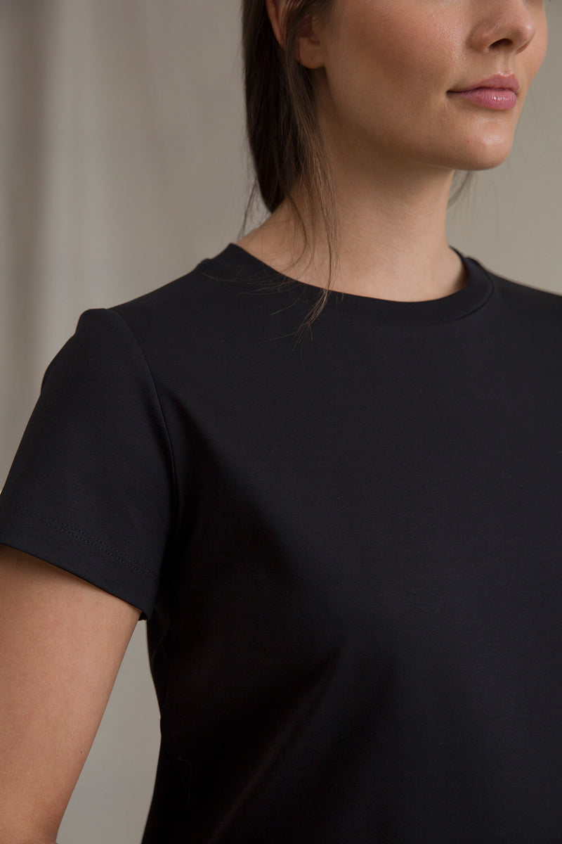 KATRINA Organic Cotton T-Shirt blackest sleeve