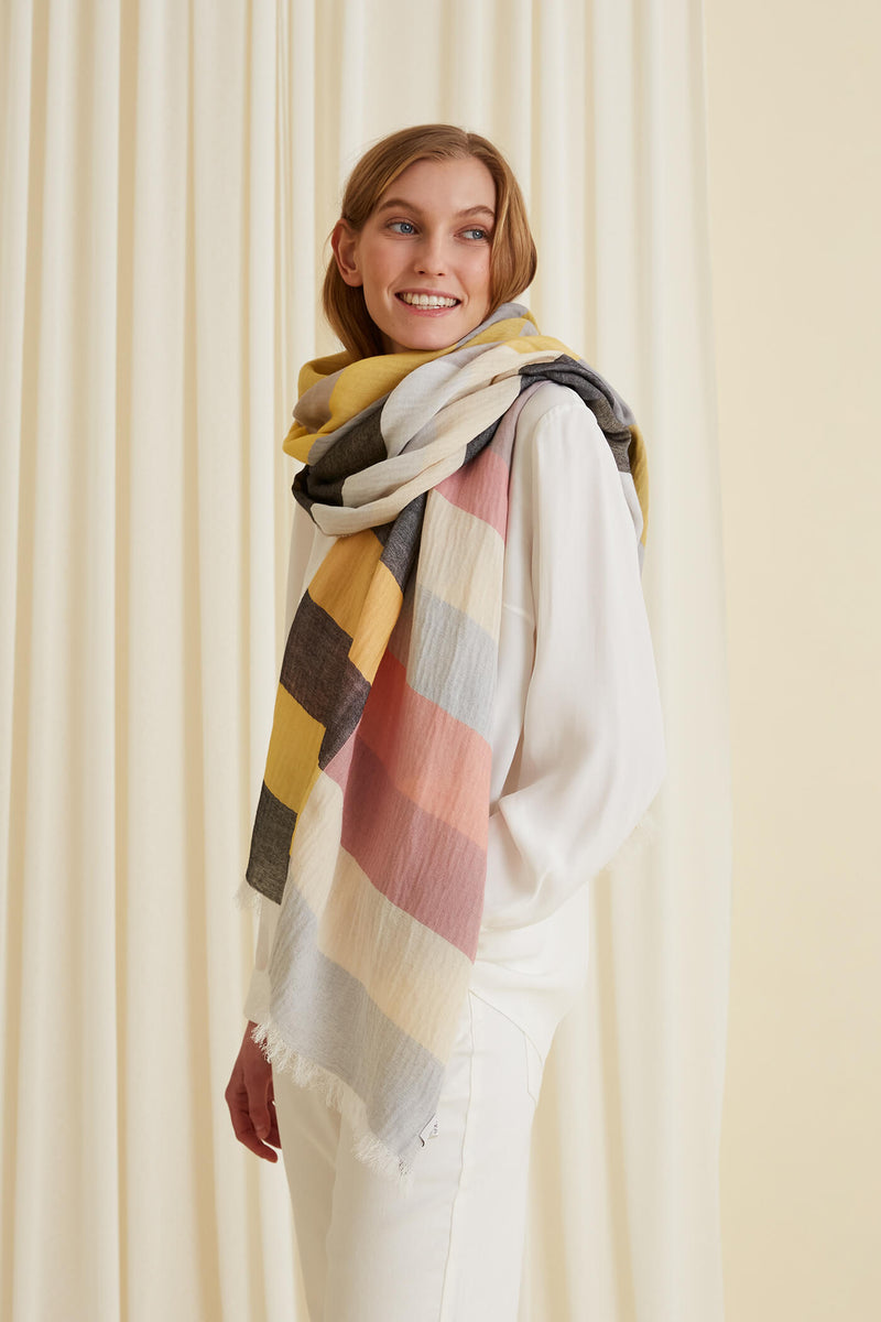 MELODY Block Pattern Scarf multicolour aava